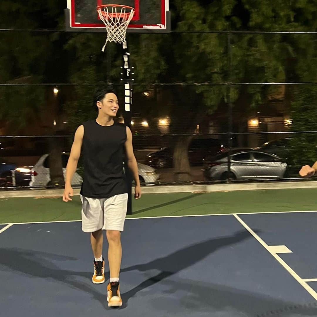 ミンギュのインスタグラム：「🏀🏀」