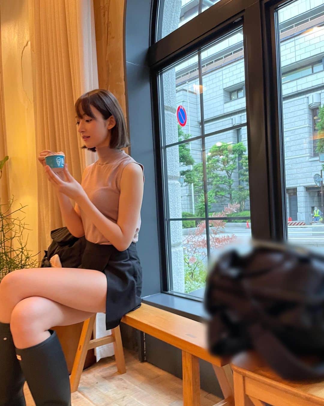 山崎あみさんのインスタグラム写真 - (山崎あみInstagram)「⠀ ことあと 15:00頃〜 フジテレビ ラフ'sラボ 学情の「Re 就活」リサーチしてます！ ⠀ 暑さ戻ってきましたね、、 無理せず、熱中症にお気をつけて☻」8月27日 12時08分 - __ami.yamazaki__