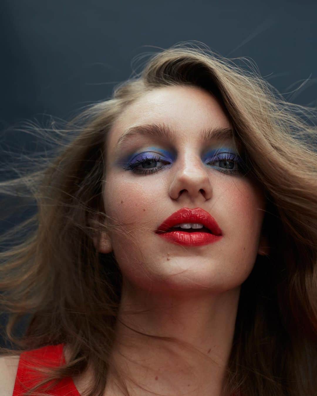 Olivia Browerのインスタグラム：「A casual makeup look for running errands @irinabshestakova」