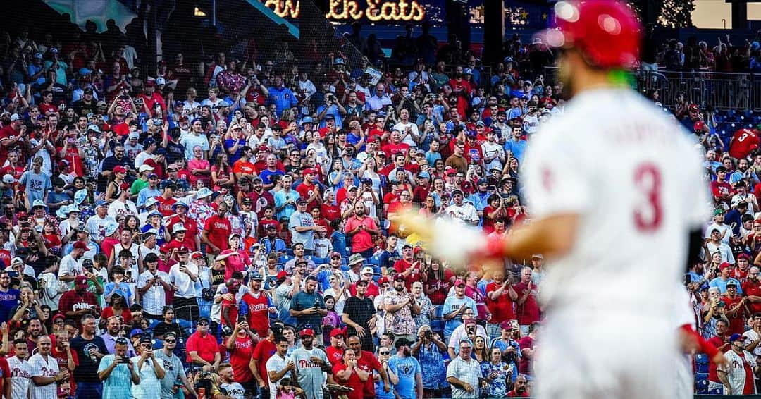 ブライス・ハーパーさんのインスタグラム写真 - (ブライス・ハーパーInstagram)「Thank you to my Phamily for the love!🔥」8月27日 11時57分 - bryceharper3