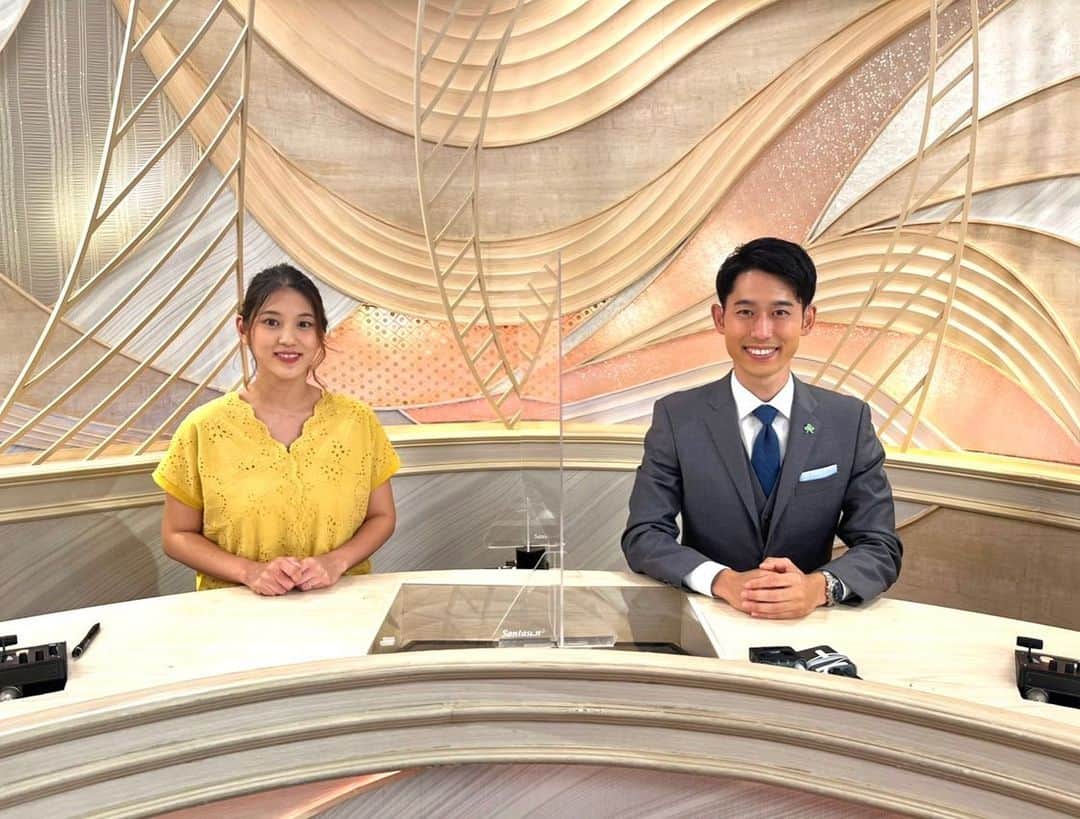 汾陽美樹のインスタグラム：「. 今週は、小宮山さんの代打で 久々にみんなの信州を担当しました！ ニューススタジオは何度入っても 緊張感がありますね📄🎤  ご覧いただきありがとうございました😊🙌 来週もNBSみんなの信州をよろしくお願いします♩  不安定な天気が続いていますので 最新の天気予報をこまめにチェックして お過ごしください🌤🌧☔️⚡️  #長野放送 #NBS #みんなの信州 #NBSみんなの信州 #ニュース #アナウンサー #重盛赳男 #汾陽美樹」
