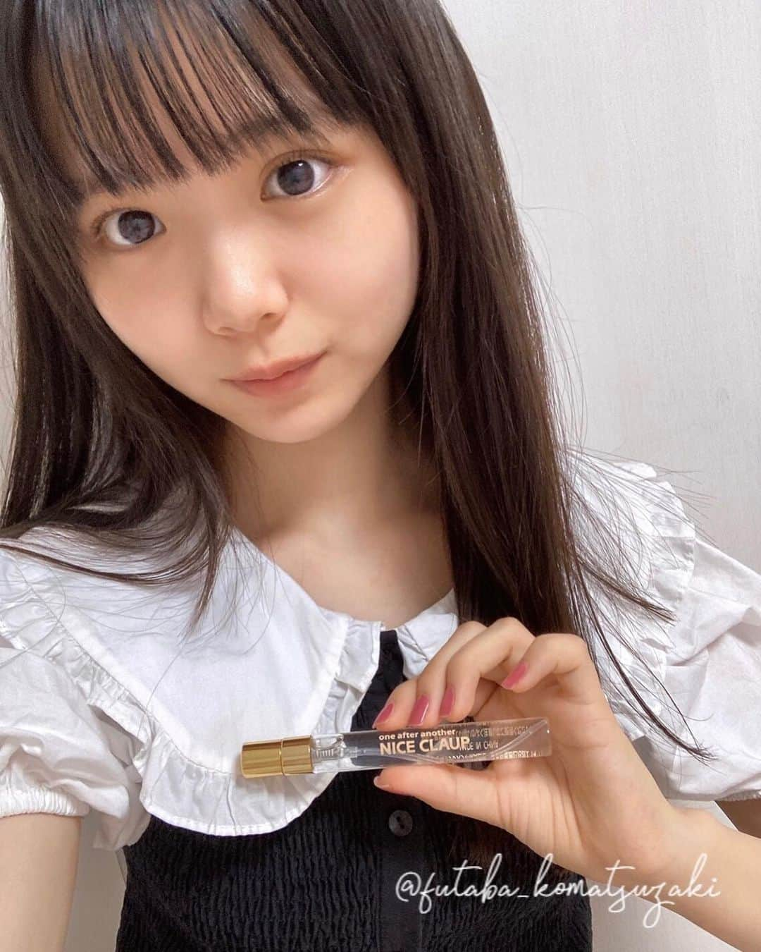 小松崎ふたばさんのインスタグラム写真 - (小松崎ふたばInstagram)「🌱  ニコラ10月号ふろく  ワンアフターアナザーナイスクラップ　フレグランスボディミスト　スイートシャボンの香り�🫧  大人っぽくてガーリーなイメージのナイスクラップのロゴが入ったボディミストが完成しました👏🏻  さわやかなシャボンの香りがひとふきでふわっと香るよ~  ニコラ10月号は9月1日発売🫶🏻 楽しみに待っててね！  #ニコラ#nicola#ニコモ#ニコラ10月号#ナイスクラップ#niceclaup#ボディミスト#小松崎ふたば#🌱」8月27日 16時49分 - futaba_komatsuzaki