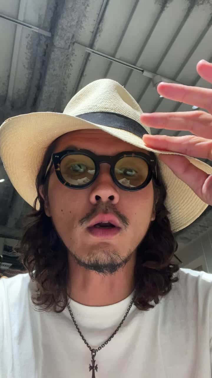 庄村聡泰のインスタグラム：「第一部  第二部  は  本日21:30から  千歳船橋でやります」