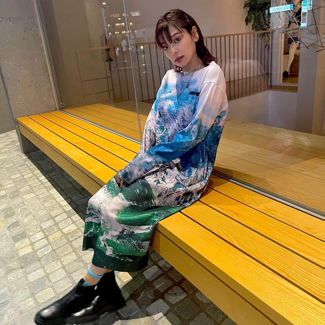 A-NONのインスタグラム：「WHITE LINE👀🤍 ONE PIECE/SOCKS ✔︎#nontokyo 👗💙💙💙  #fashion #streetsnap #shooting」