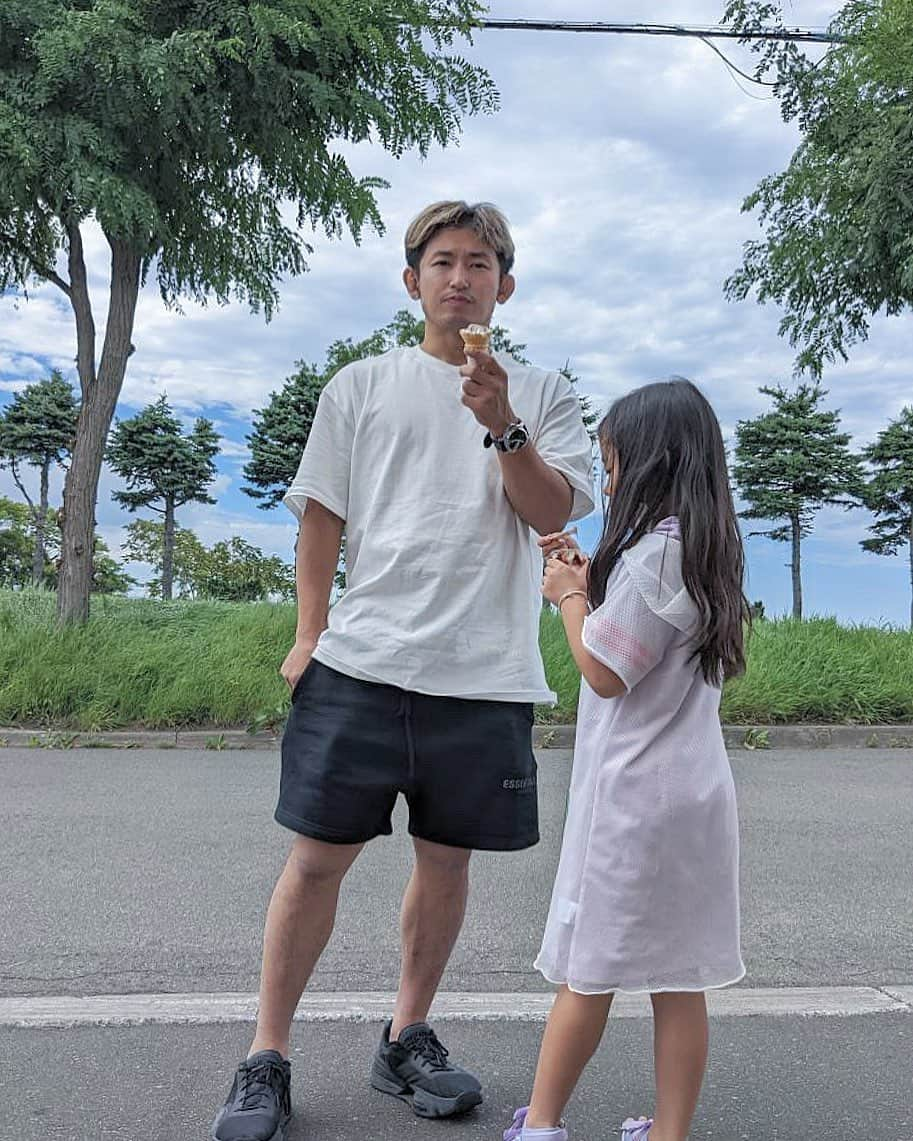 才賀紀左衛門のインスタグラム：「北海道楽しかった  #家族旅行 #家族 #親子 #幸せ #北海道 #北海道旅行 #札幌 #産前旅行」