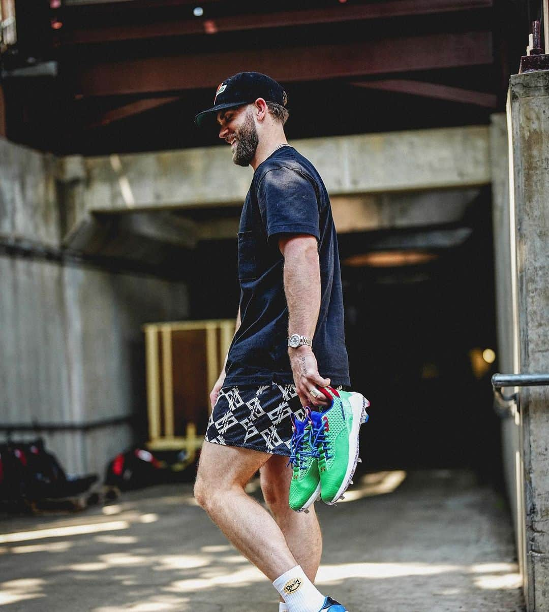 ブライス・ハーパーさんのインスタグラム写真 - (ブライス・ハーパーInstagram)「Phanatic (green) Fridays!🔥」8月28日 0時02分 - bryceharper3