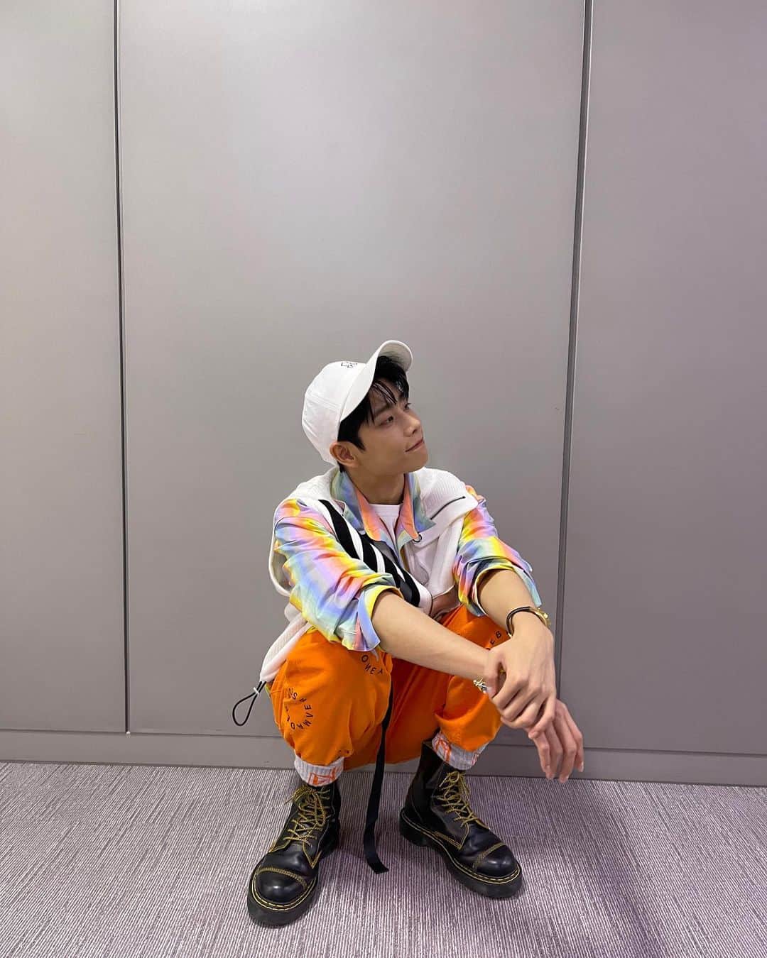 MJのインスタグラム：「🧡」