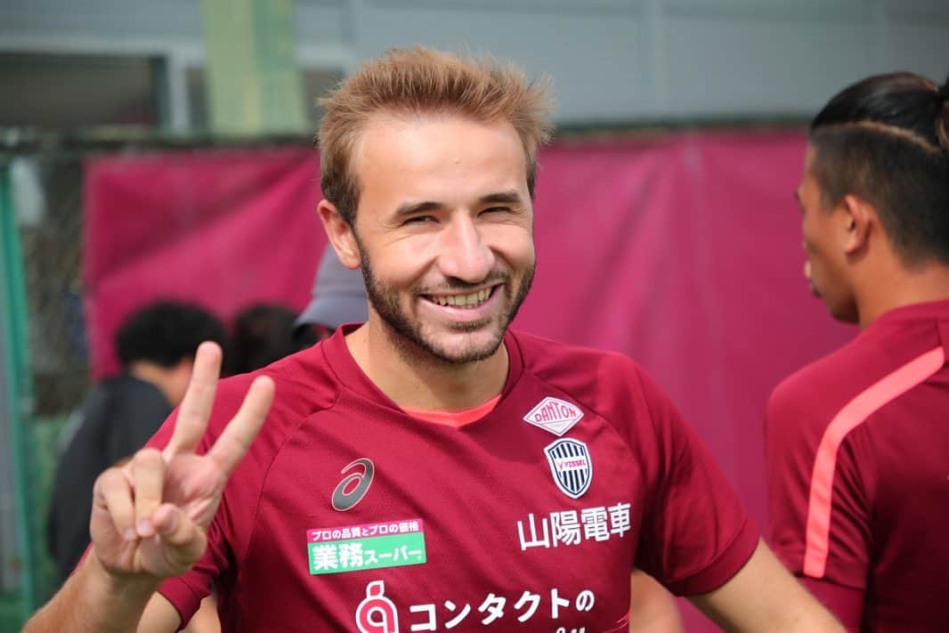 セルジ・サンペルさんのインスタグラム写真 - (セルジ・サンペルInstagram)「So glad to finally be back to Japan!! Thank you very much for this incredible reception!! @visselkobe ❤️🙏  日本に帰ってこれて本当に嬉しい！！ 心温まる歓迎ありがとうございました！！」8月28日 16時33分 - sergisamper