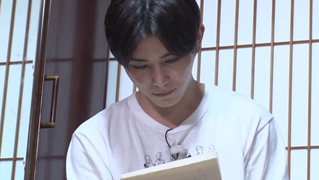 24時間テレビ42 愛は地球を救うのインスタグラム：「˗ˏˋ🙌🏼会いたい🤝ˎˊ˗  💫…🟨…🟪…🟥…🟪… #山田涼介❤  会いたい企画✨ …🟨…🟪…🟥…🟪…💫  亡き母に"会いたい"と 13年間願い続け ある出来事から 絵本『#鳥になったママ』を 製作した女性🙏🏼  絵本📕を通じて 病の早期発見を伝えるなか 時を越え届いた "奇跡の贈り物✉"とは❓  ＃寝るなジャにの」