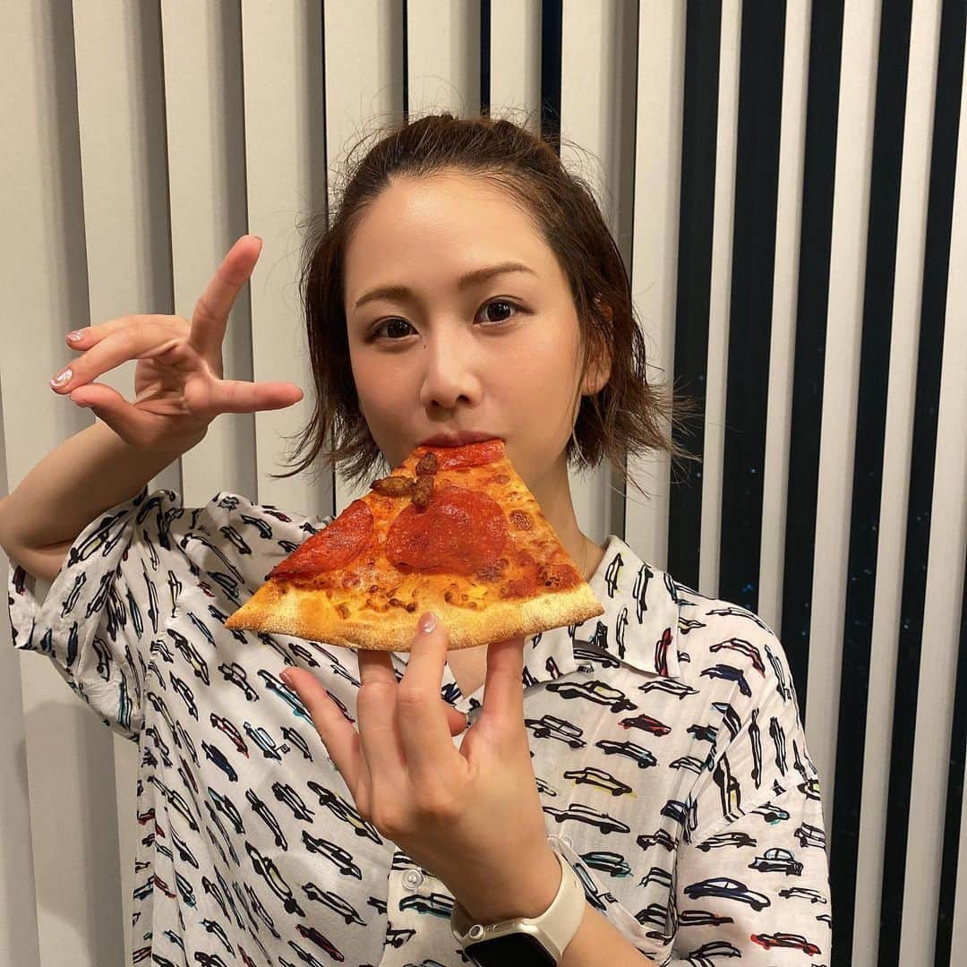 大家志津香さんのインスタグラム写真 - (大家志津香Instagram)「. . いちばんすき🍕 死ぬ前に食べるのは🍕かお茶漬け🍵」8月28日 10時34分 - ooyachaaan1228