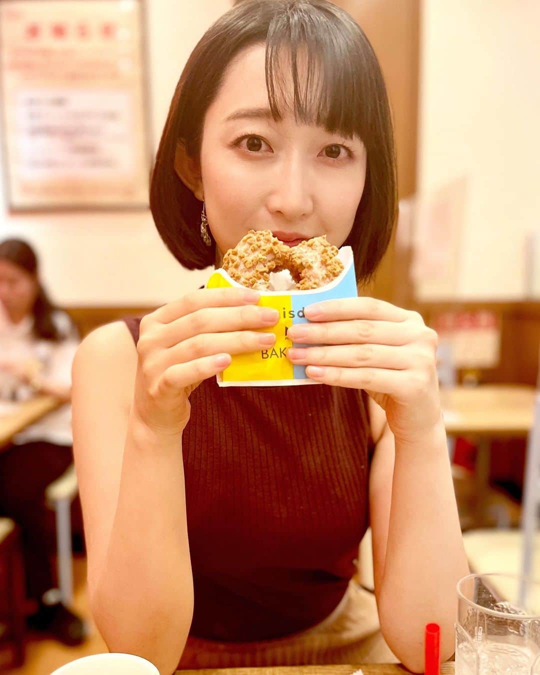 竹上萌奈さんのインスタグラム写真 - (竹上萌奈Instagram)「⁡ #20代最後の午餐 ⁡ #ドーナッツ ⁡ #🍩」8月28日 18時32分 - takegami_moena