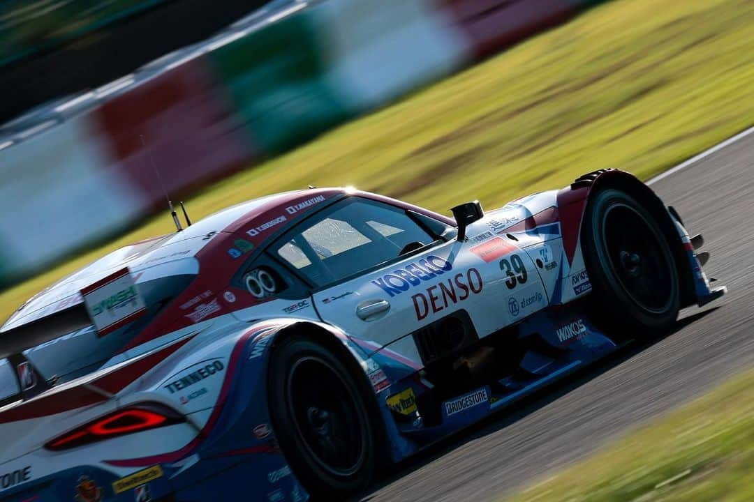 中山雄一さんのインスタグラム写真 - (中山雄一Instagram)「SUPER GT 第5戦　決勝 ⁡ とても久しぶりの表彰台獲得です！！ SCのタイミングを逃さなかったのは、サードの強みを活かせたレースになりました。 ⁡ 寿一さんの展開を読む力とスタッフみんなのピットワークがあってこそ。 ⁡ ひとまず表彰台は嬉しいですが、残り3戦、予選も速くて決勝も強いサードを見せられるように頑張ります。  #supergt #tgrteamsard #grsupra」8月28日 21時17分 - yuone_n