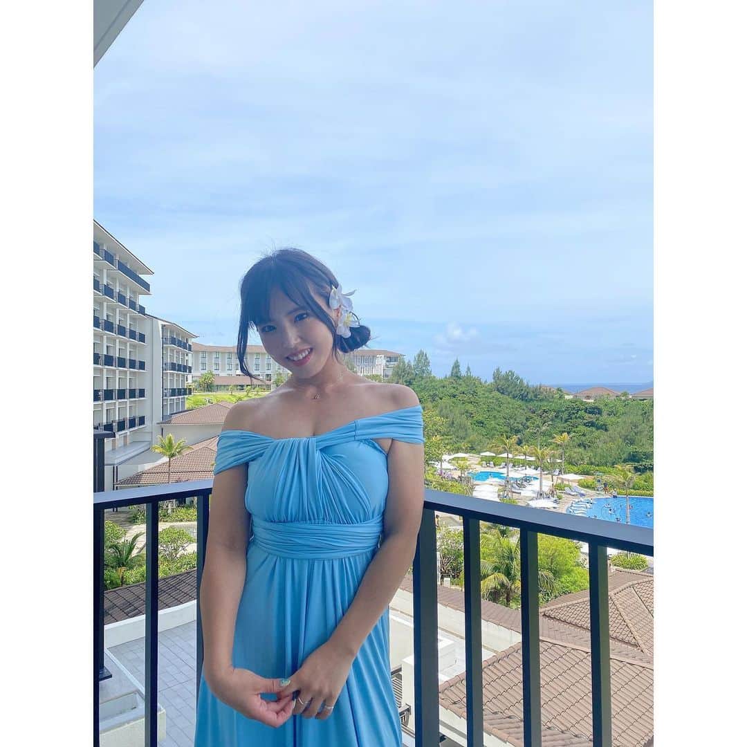 のインスタグラム：「妹の結婚式で弾丸すぎる沖縄でした😳  #思い出投稿 #ハレクラニ #ハレクラニ沖縄 #hotel #oceanview #ホテル #okinawa」
