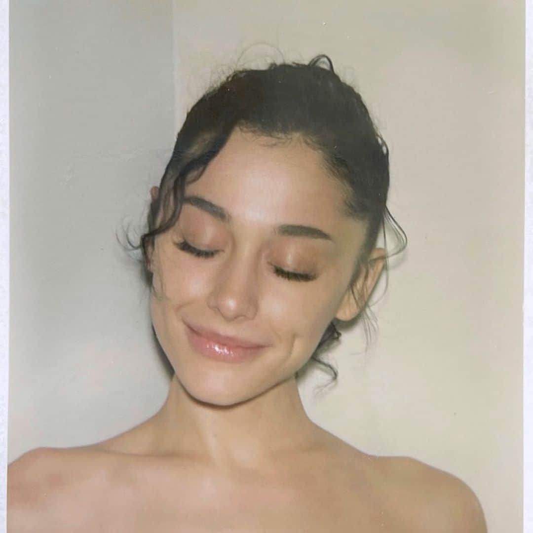 のインスタグラム：「God Is A Woman Body is now available in stores + online at @ultabeauty 🫧 ♡ 🌱」