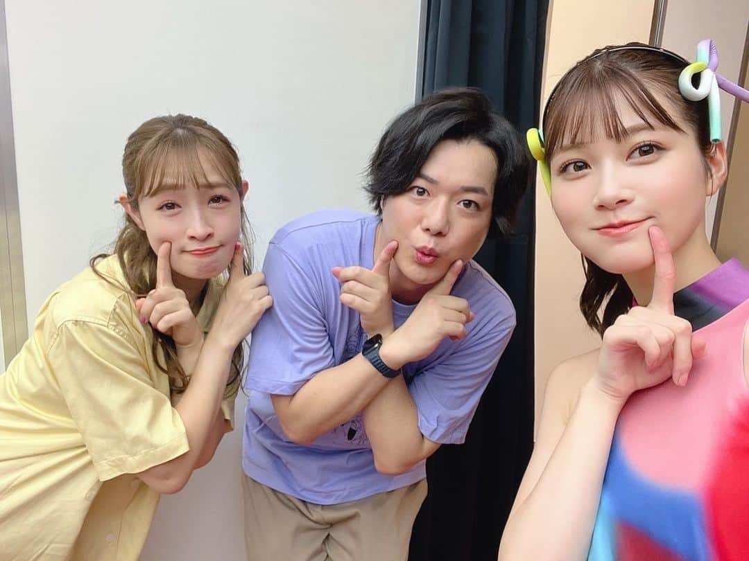 しゅうぺいのインスタグラム：「24Hテレビお疲れ様でした✨ 見てくれた皆さん 応援してくださった皆さん ありがとうございました😊 ヒルナンデスチームでのダンス💃 いかがでしたか？ 最初はどうなるのかぐらい ヤバイとこから練習を重ね なんとかなったかなーって感じでした💦笑 みんなの頑張りがパワーに変わったので感謝してます✨ そしてかねちー100キロマラソン完走お疲れさま☺️ 最高のお後がヒュイゴー🏃‍♂️ 突破ファイルチームでの応援団も強い気持ちでやれたなと本番の達成感がありました！ パワーって伝わるんですね☀️ 大沢さん泣いた後だからおめめ赤い🥲 めるるねるるぺるるおつー😁 まさのりさんずっと一緒だった😚 癒し可愛いこんにちはー！  #24時間テレビ  #会いたい #ジャにのちゃんねる  #ヒルナンデス #突破ファイル #かねちー #大沢あかね さん #めるる #木曜と金曜 #サライ練習してたのに歌えなかった #そうだー #シュウペイポーズ」