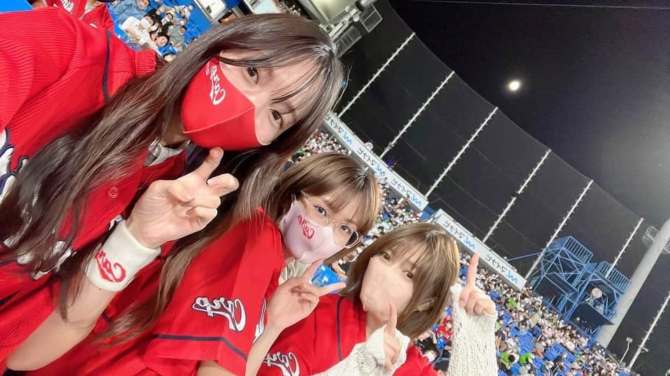 菜乃花のインスタグラム：「✨✨✨  ヤクルトさん優勝おめでとうございました！  つよつよであっぱれでした！ 村神様こと村上選手の記録もまだまだ楽しみですね！  さーて、あとは3位決定戦を楽しみます😎」