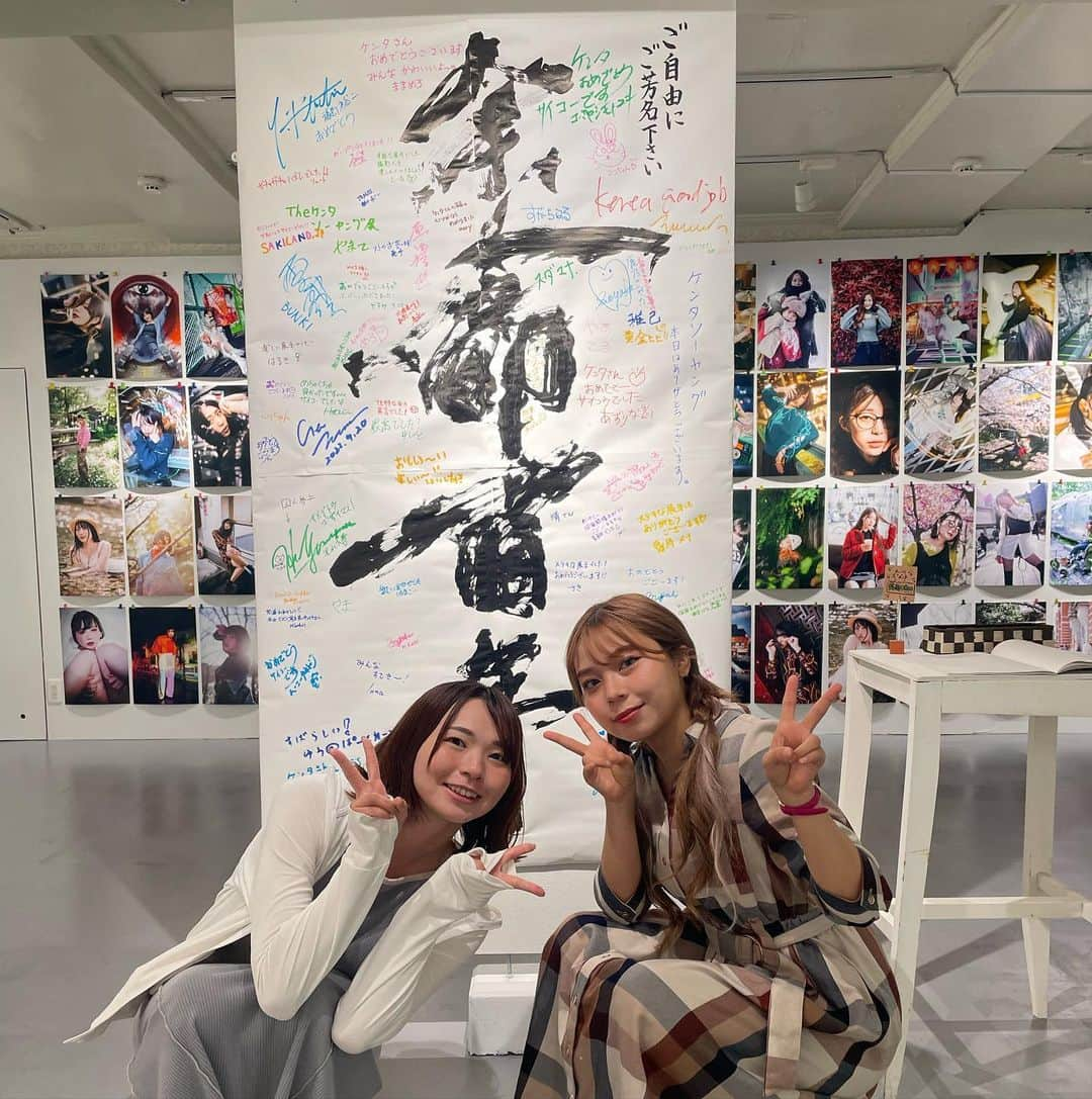 葵なつみさんのインスタグラム写真 - (葵なつみInstagram)「#余命百年　@kenta_soyoung の展示見てきたよ〜私もたくさんいるから見に行ってみてね🫡💚」9月23日 17時21分 - natsumi_vvvv