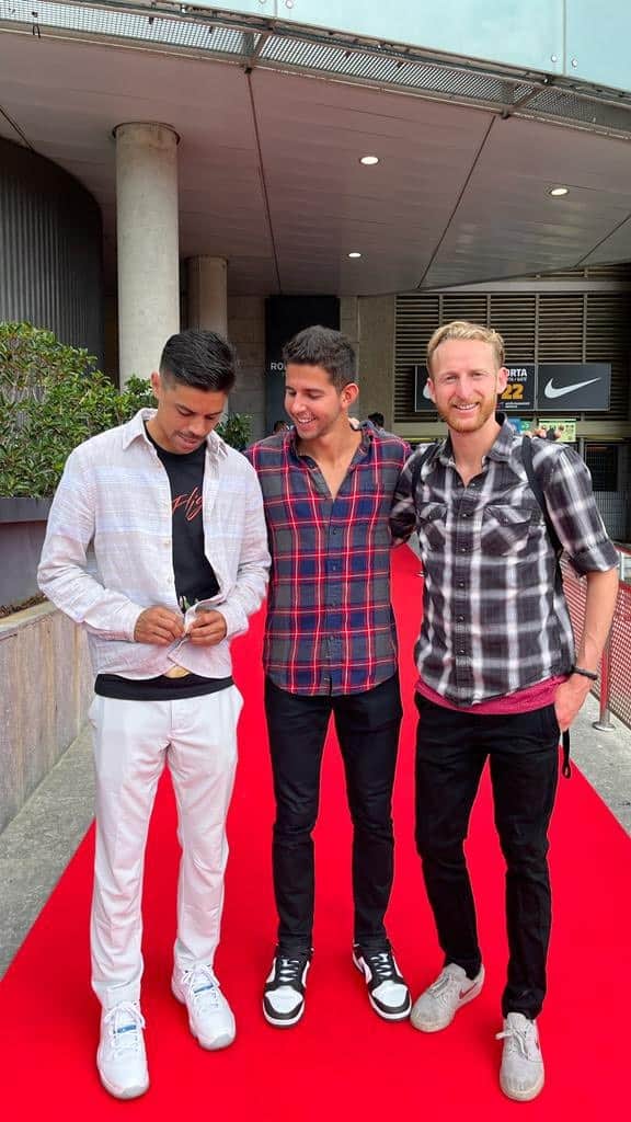 マシュー・セントロウィッツのインスタグラム：「David Guetta in Ibiza  FC Barca game in Barcelona  Oktoberfest in Munich  Successful trip w/ the lads. Time to go back to 🇺🇸  So much fun and so many good memories made!」