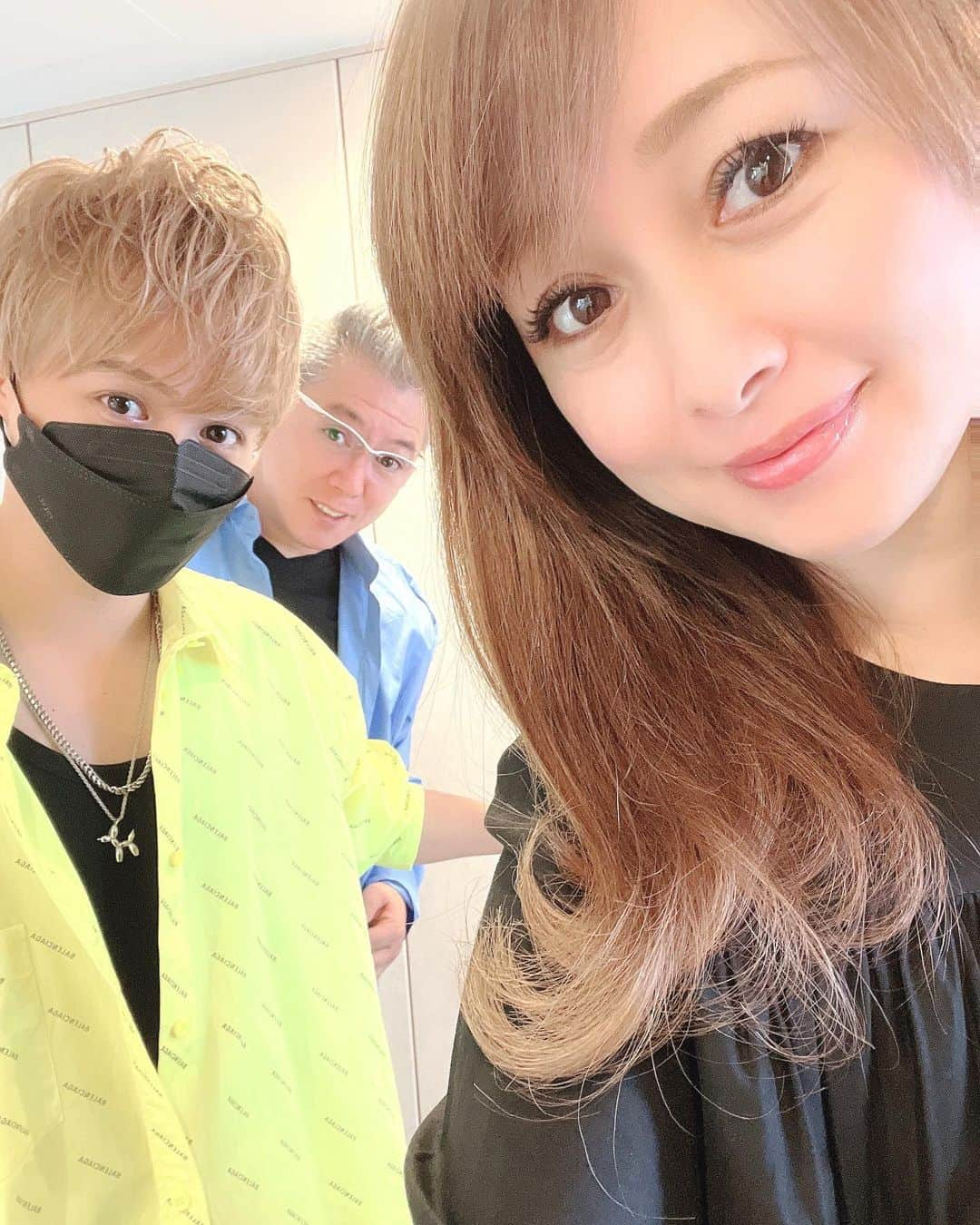 渡辺美奈代さんのインスタグラム写真 - (渡辺美奈代Instagram)「親子ショット！  #長男くん #矢島愛弥 #遠征 #遠征ライブ  #福岡 #行ってらっしゃい」9月23日 10時29分 - watanabe_minayo