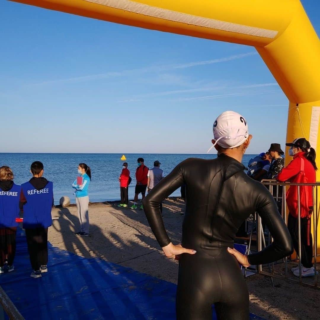 岸本新菜のインスタグラム：「アジア選手権　DNF🇰🇿 晴れて復帰！とはなりませんでした。  順調に回復していて、コンディションも上がっていた中でのレースだったので残念です… 遠征をしなければ分からない身体の気づきがあり、現状を知るきっかけにもなりました。 しっかりとリスク管理をしながら、これから遠征していきます✈️🌍⭐️  最後までレースはできませんでしたが、久々のレースはとても楽しかったです✨レースでしか味わえない緊張感やワクワク感はたまらない😂  次のレースも楽しみです♪」