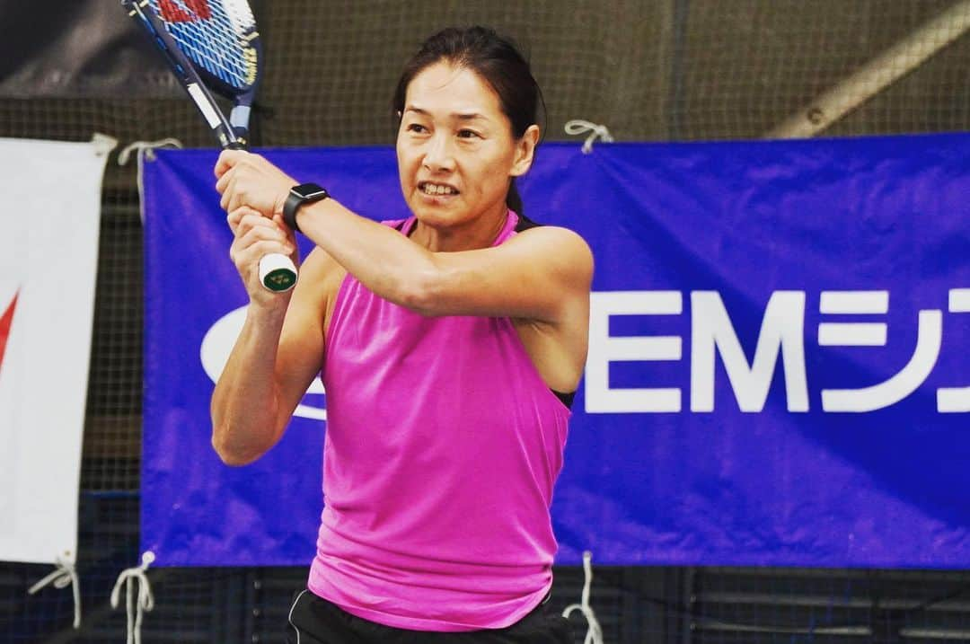 伊達公子さんのインスタグラム写真 - (伊達公子Instagram)「リポビタンPresents KIMIKO DATE×YONEX PROJECT Go for the GRAND SLAM キャンプ6回目終了  2期生のキャンプも残り2回💪💪 さらにジュニアたちの成長に繋がることを考えていきます。  #kimikodate×yonexproject #伊達公子×yonexproject #yonexproject #yonex #yonexjapan #yonextennis #ヨネックス #girlsjuniors #リポビタン #大正製薬 #emシステムズ #emsystems #トヨタネッツ神戸 #goforthegrandslam #荏原湘南スポーツセンター」9月23日 12時00分 - kimiko.date