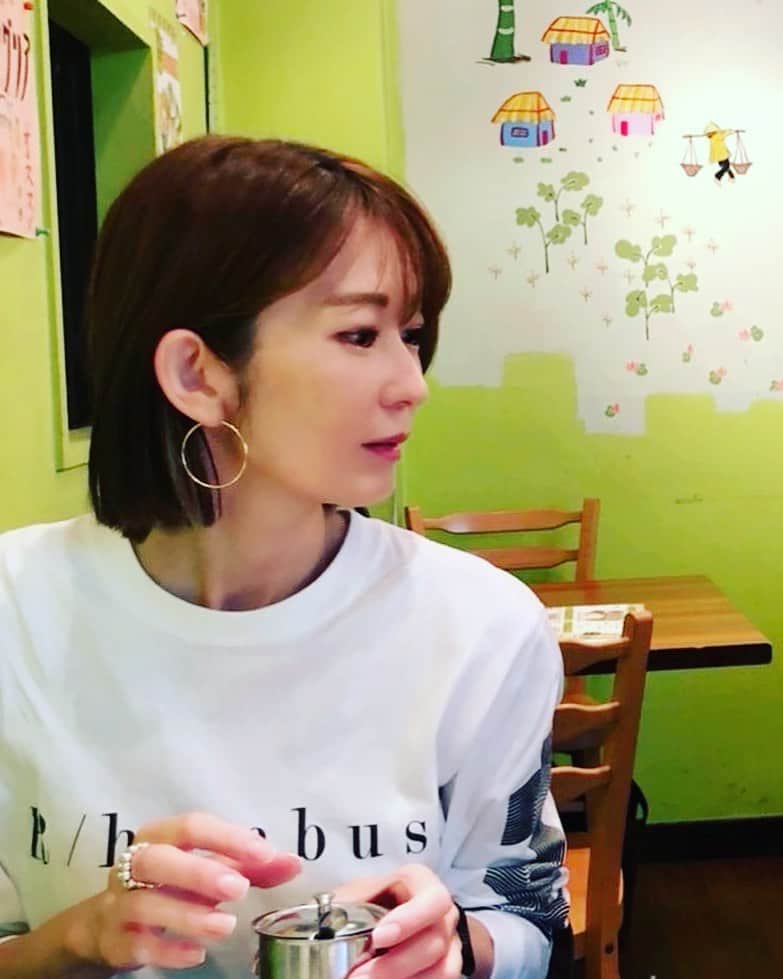 大河内奈々子のインスタグラム：「・ ・ 横で美味しそうな　 フォーを食べてる友人を 羨ましそうに見てしまいました🥲  美味しいもの 一緒に食べる人で　さらに美味しくなる💛  #リベンジ #行きたいお店 #大河内奈々子 #nanakoohkouchi #ベトナムちゃん」