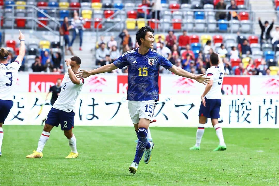 鎌田大地のインスタグラム：「I am happy to score and win the game.  @japanfootballassociation」