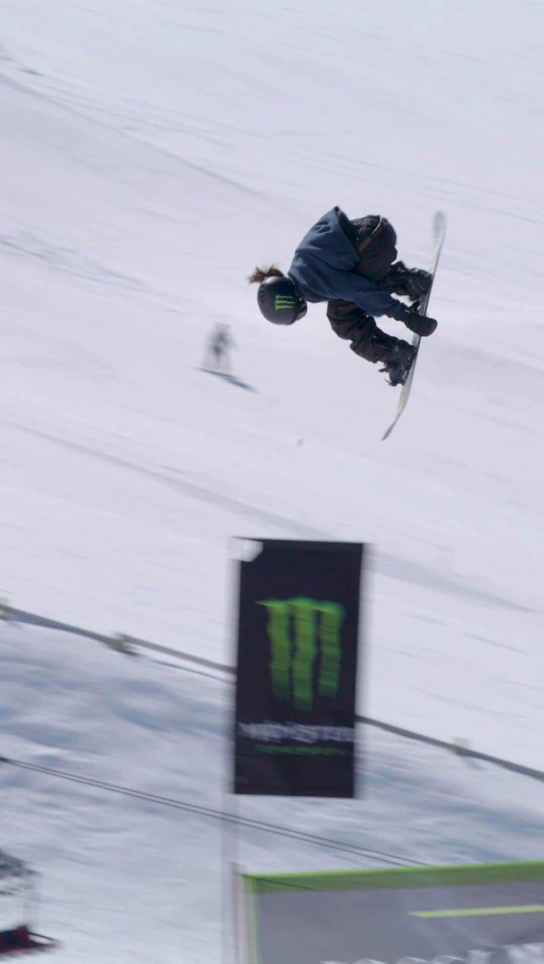 のインスタグラム：「@russell69 🖤🎥 @monsterenergy @jossiwellsinvitational」