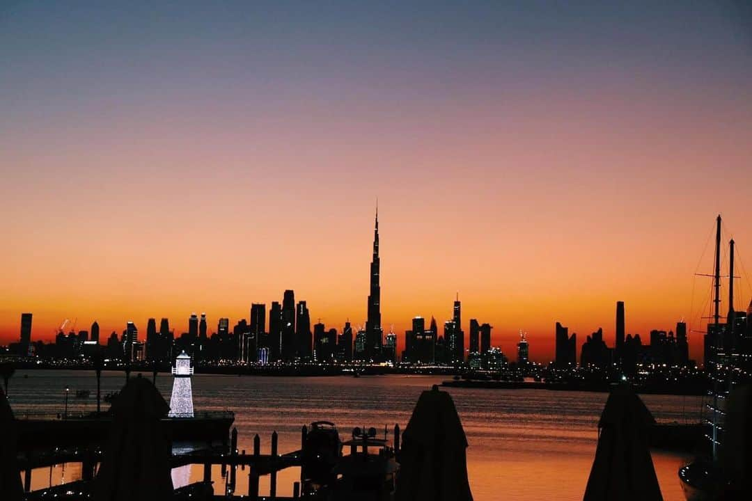 広瀬未花さんのインスタグラム写真 - (広瀬未花Instagram)「The twilight glow of the sky. 📍Dubai  #dubai #twilight #dusk #beautiful」9月23日 19時03分 - micahirose