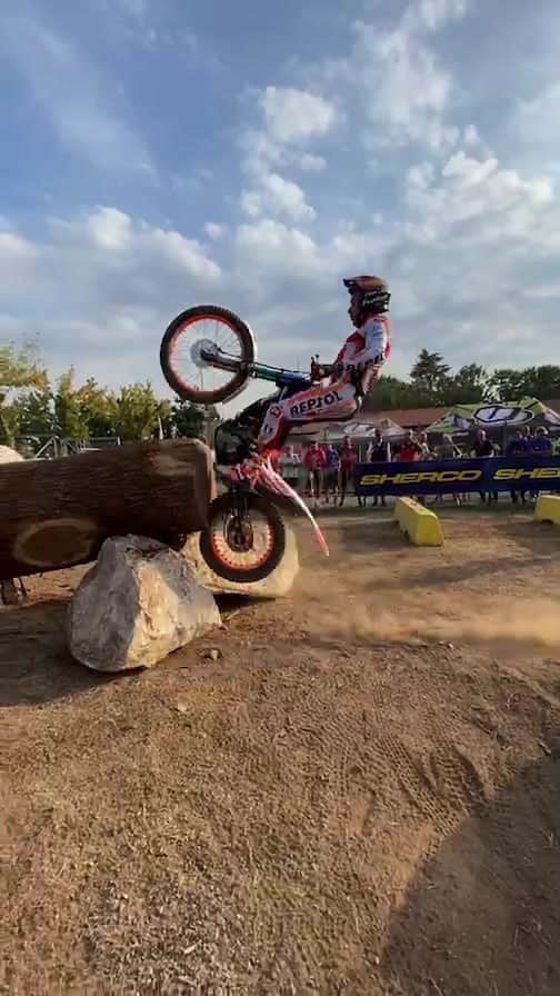 藤波貴久のインスタグラム：「Trial des Nations on Friday😉 @tonibou & @jaimebustoo」