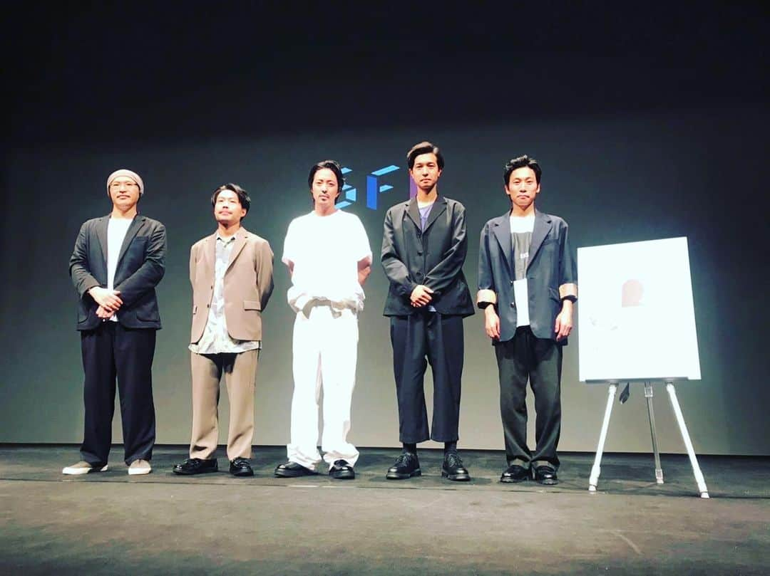 薬丸翔のインスタグラム：「昨日の #下北沢映画祭 トークショーはとても楽しかった。 10代の頃から若葉竜也監督を筆頭に映画を撮ってきたご褒美の様な時間でした。 これからも色んな場所で、色んな方々に #来夢来人 と #蝉時雨 が観てもらえたら嬉しい。 だからこそ昨日来てくれた方々にはとても感謝してます。 チケット取れなかったと、僕のSNSにもメッセージが来ていました。 そんな方々にこれからも観てもらえるよう。 #下北沢映画祭 #若葉竜也 #伊藤竜翼 #薬丸翔 #大友律 #森直人 #来夢来人 #蝉時雨」