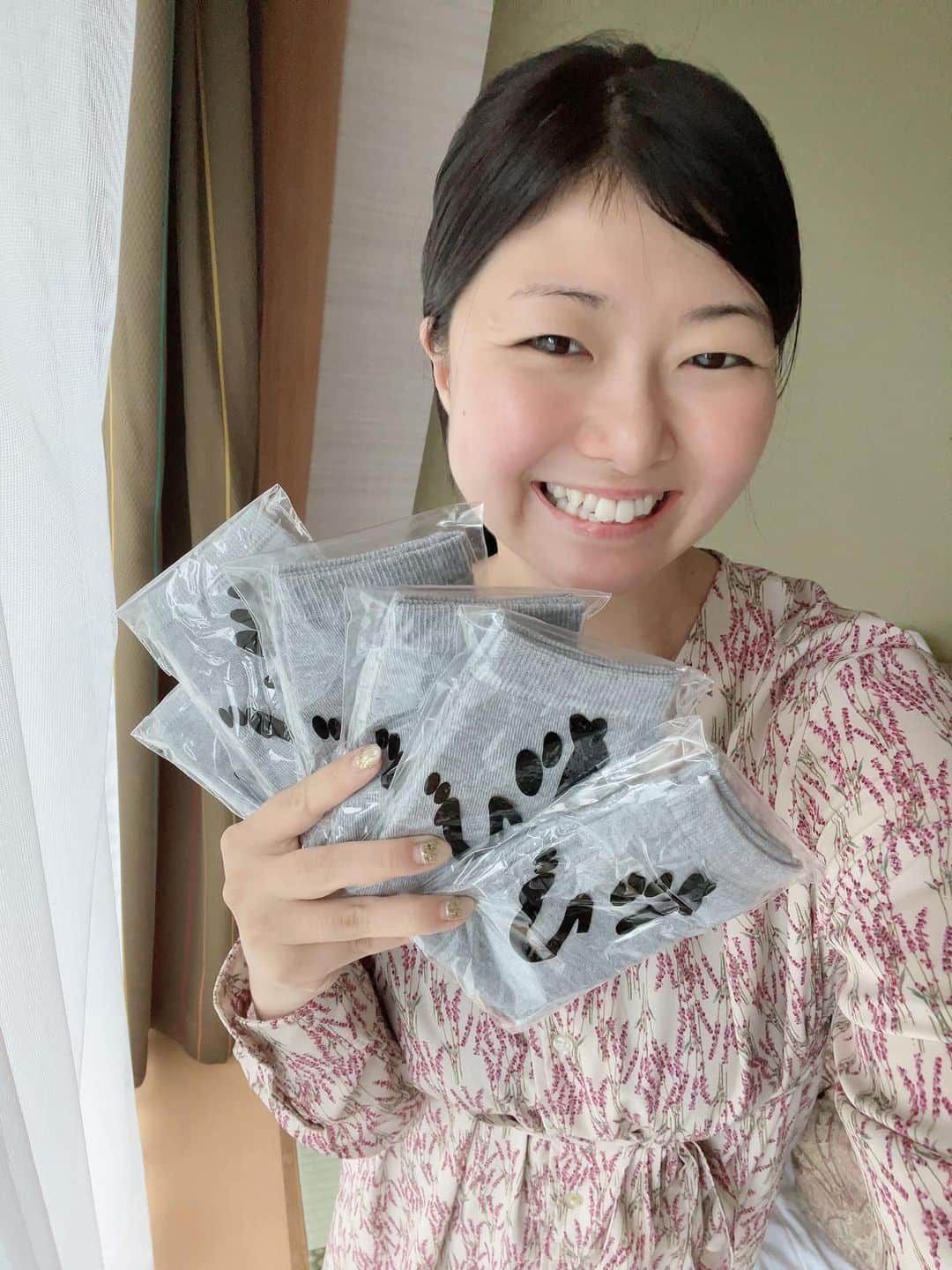 しずかちゃんのインスタグラム：「昨日こんなにもらいました！！ モデルプレスリポーターオーディション 湯活隊の力を貸してください！！ 年齢的にも最初で最後のチャンスだと思って参加しました！応援お願いします♨️  ラウンドガールもするぞーー！！ ラウンドガールも多様性が必要だよね！」