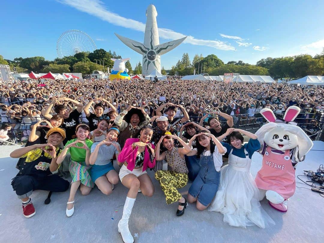赤崎夏実のインスタグラム：「. おはパー2日目☀ 本日もたくさんの方にお会いできてオープニングでステージに出た瞬間に涙が出そうでした‎ 𓈒𓏸 本当に感謝感謝です‼︎ みなさんのパワーでたくさんの元気をいただきました✨ ありがとうございました♡ 明日はラスト‼︎ 寂しい気持ちもありますが… 気合い満々でお待ちしています♡ 明日も1日よろしくお願いします♡ . #おはよう朝日です #おは朝 #おはパー #おは朝パーク #エレクトーン」