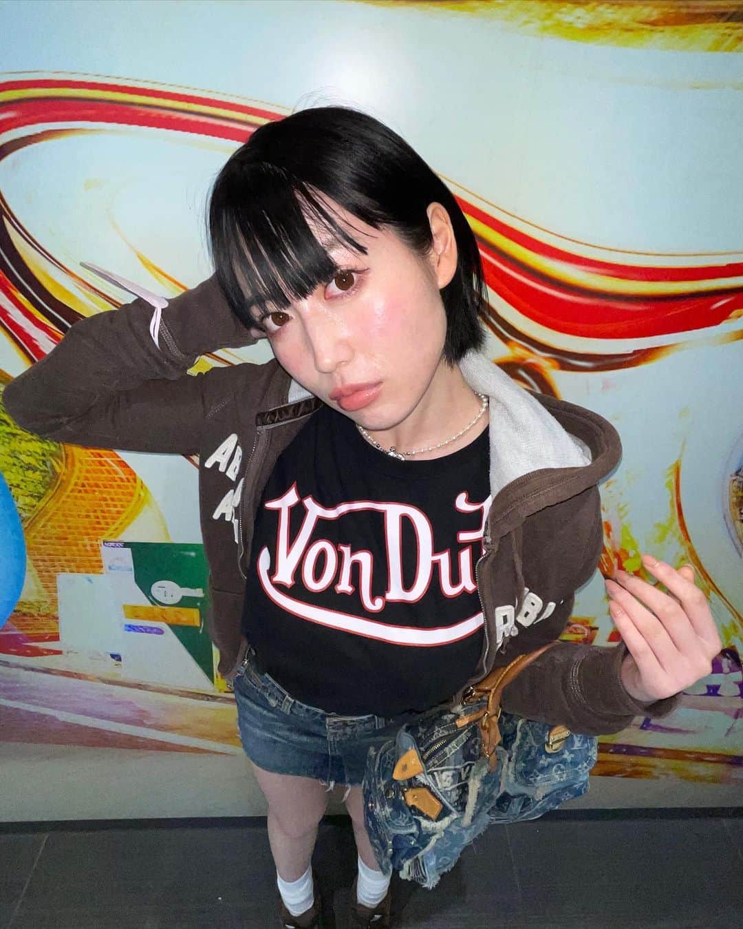 柚月瀬那のインスタグラム：「雨の日もハピハピ☔️💠💠💠 @sorcierevintage 🖤 @vondutch ✨  #y2k #平成」