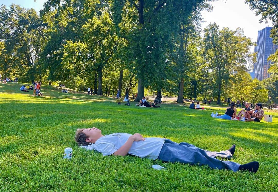 武尊さんのインスタグラム写真 - (武尊Instagram)「自然の中にいると ストレスも疲れも全部浄化される🌿 自然の力ってすごい。 #centralpark #newyork」9月24日 18時06分 - k1takeru
