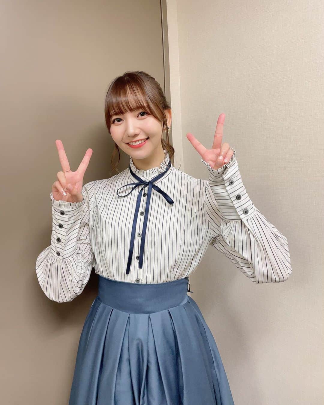 和氣あず未のインスタグラム：「和氣あず未 アコースティックライブ2022  〜品川フォークジャンボリー〜  ご来場&ご視聴頂いた皆様 ありがとうございました✨ 初のアコースティックでのワンマンライブ！いかがでしたでしょうか？🧸  是非こちらのハッシュタグをつけて感想お願い致します📝  #和氣あず未フォークジャンボリー」