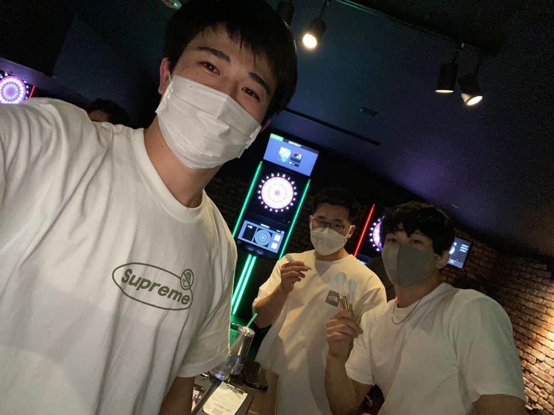乙黒拓斗のインスタグラム：「😉😉」