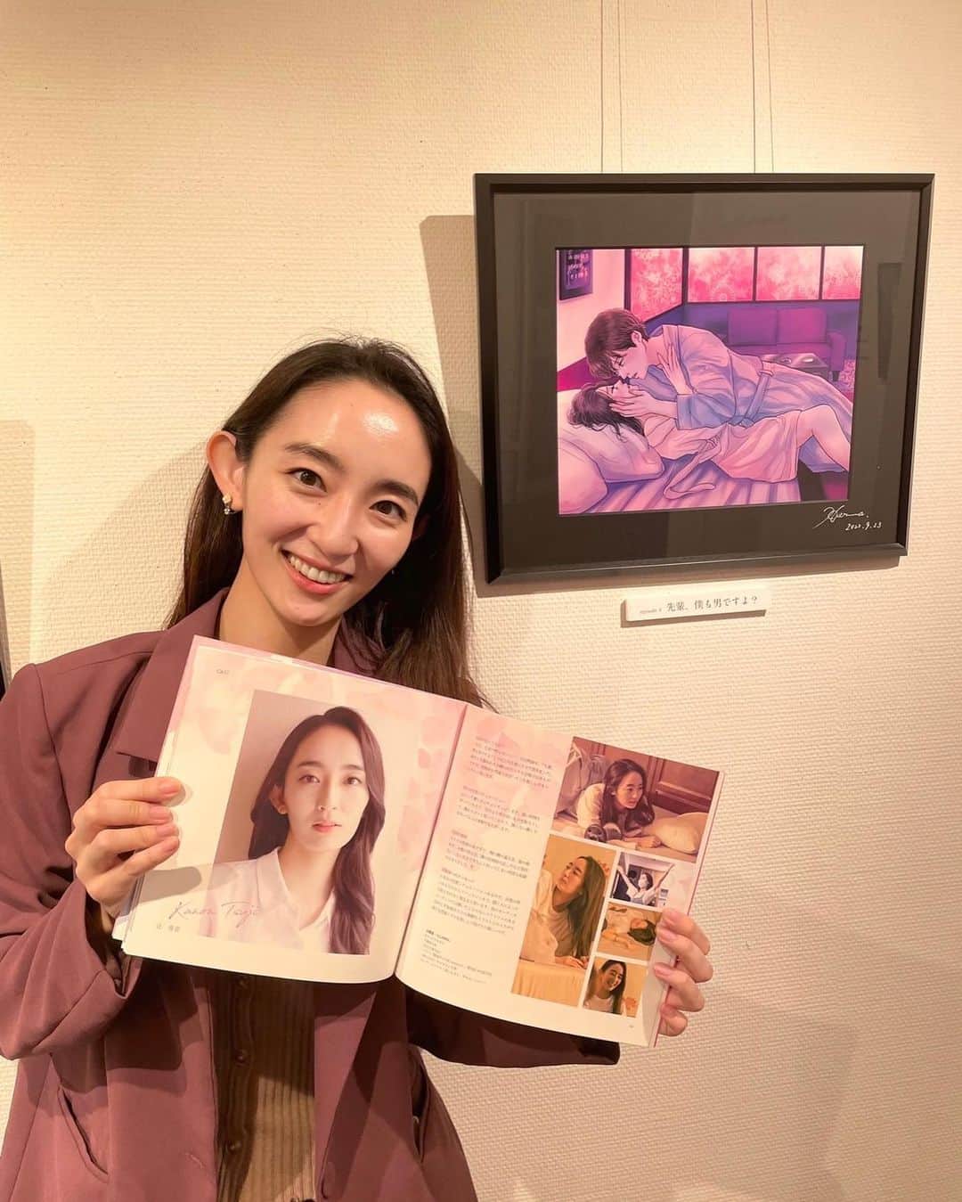 辻祐香のインスタグラム：「. 「AM01:00」企画展 3日間があっという間に過ぎ、無事に終了致しました✨  北は青森から南は熊本まで！ (お話しできなかった方もいるのでもっと遠方からいらした方もいたかも…？？) 全国津々浦々からたくさんの方にご来場頂きまして… 本当はお一人お一人きちんとお礼が伝えたいくらいです🥺  老若男女といいますか、女性だけでなく多くの男性もいらっしゃり、お一人でゆっくりご覧になる方もいれば、カップルで遊びに来てくれたり、マダムもいれば高校生もいて、平泉さんは本当にたくさんの方に愛をお届けしているんだなあとひしひし…✨  お陰でこの3日間、色んな方と濃ゆいお話をすることができて私は幸せに溺れそうです💓 自分が関わっている作品を聴いてくれたり、見てくれたりしてくださった方とお話しする機会って滅多にないので本当に貴重な時間でした…✨ あまりにも貴重なお話過ぎて、人によってはがっつき過ぎてしまったかも…ごめんなさい🙇‍♀️  改めて、「AM01:00」という作品がたくさんの人に届いていたんだということを噛み締められるとても充実した時間となりました😊 本当にありがとうございました🥺  続編を楽しみにしているというお声も たくさん頂いたので…💓 是非やりたいですね^ ^  お越しいただいた皆様、本当に本当にありがとうございました❤️」