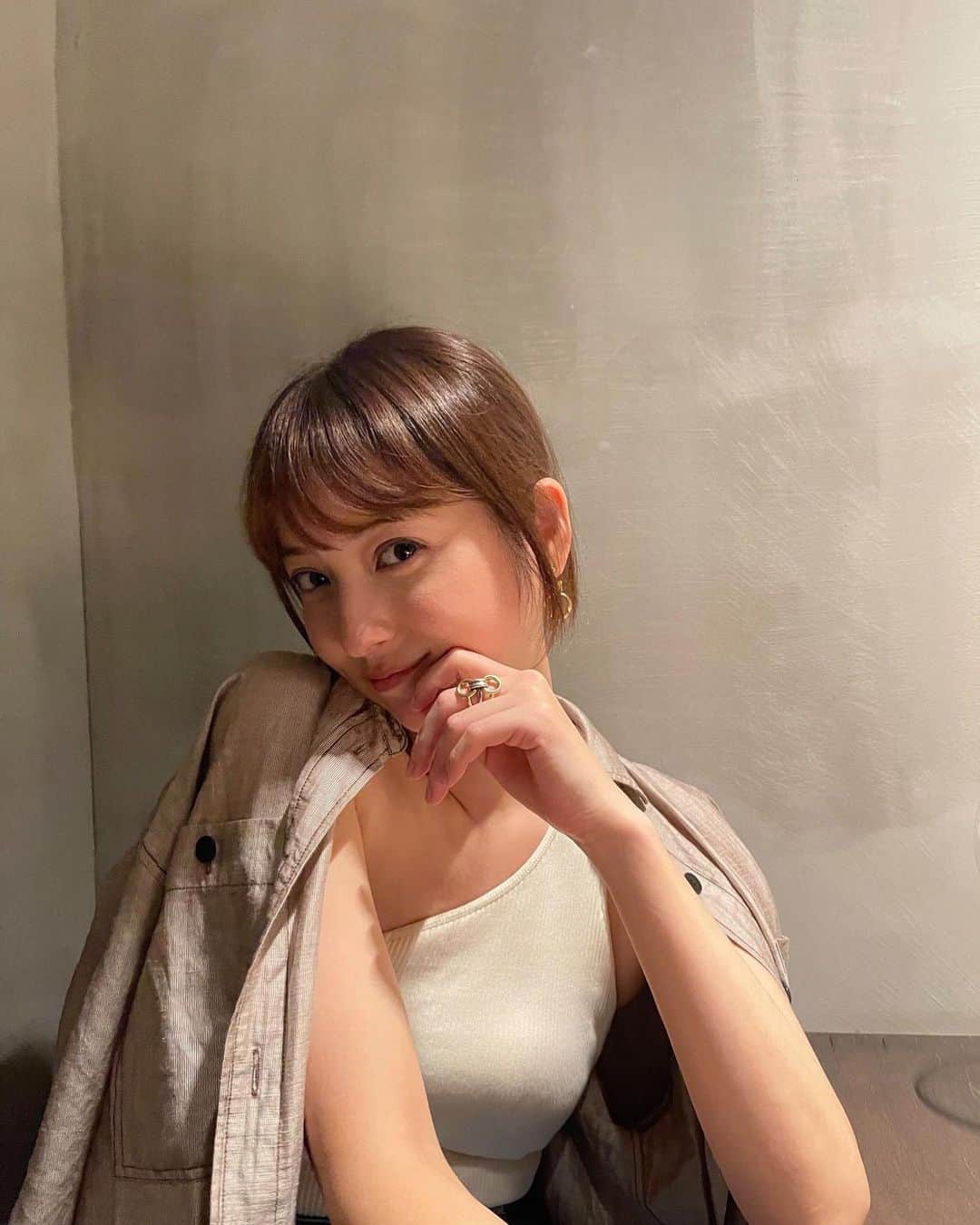 大政絢のインスタグラム：「可愛いお姉さんと少し前にお食事を✨そういえば会っても写真撮ってないねーと久しぶりに✌️  そして、可愛い写真が撮れたので皆さんにもお裾分け😛 #佐々木希　さん」