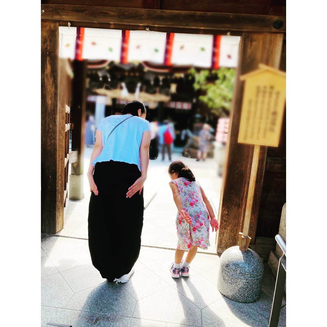 緒月遠麻さんのインスタグラム写真 - (緒月遠麻Instagram)「☺︎  一礼。  #まねっこ」9月25日 22時21分 - toma_ozuki