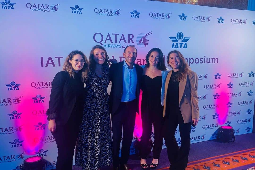 ユナ・デュフネさんのインスタグラム写真 - (ユナ・デュフネInstagram)「Il était une fois .. un événement au Qatar 🇶🇦  . . . #IATA #Congress #Finance #Doha #Team @livebyglevents #Gala #JasonDerulo #démesure #RitzCarlton」9月25日 22時46分 - youna_d