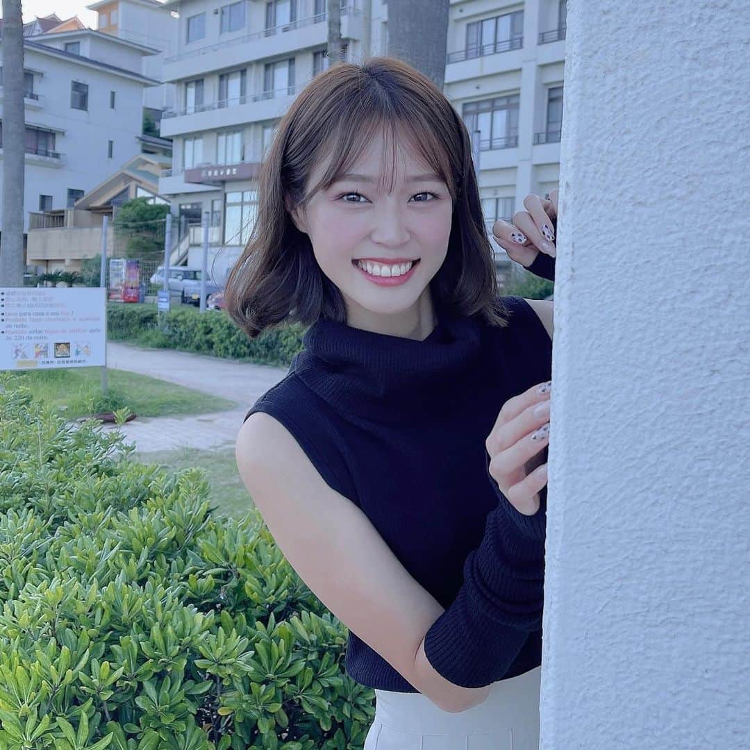 橘香恋のインスタグラム：「おはようございます🥰 ⁡ 前回の投稿に いいねとコメントありがとうございます✨ ⁡ ⁡今週も一緒に頑張りましょうっ😊✊🏻 ⁡ ⁡ ⁡ ⁡ #橘香恋 #アームウォーマー #アームカバー #ノースリーブ #ニット」