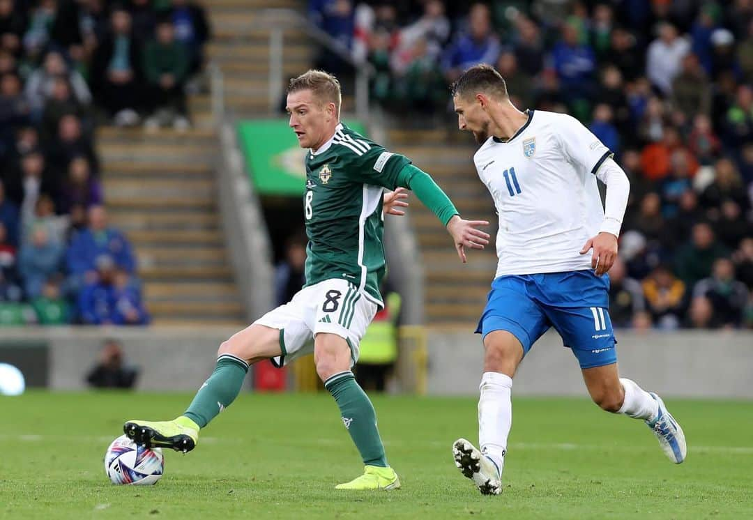 スティーヴン・デイヴィスさんのインスタグラム写真 - (スティーヴン・デイヴィスInstagram)「Hard fought win @northernireland ❤️」9月26日 19時12分 - s_davis_8