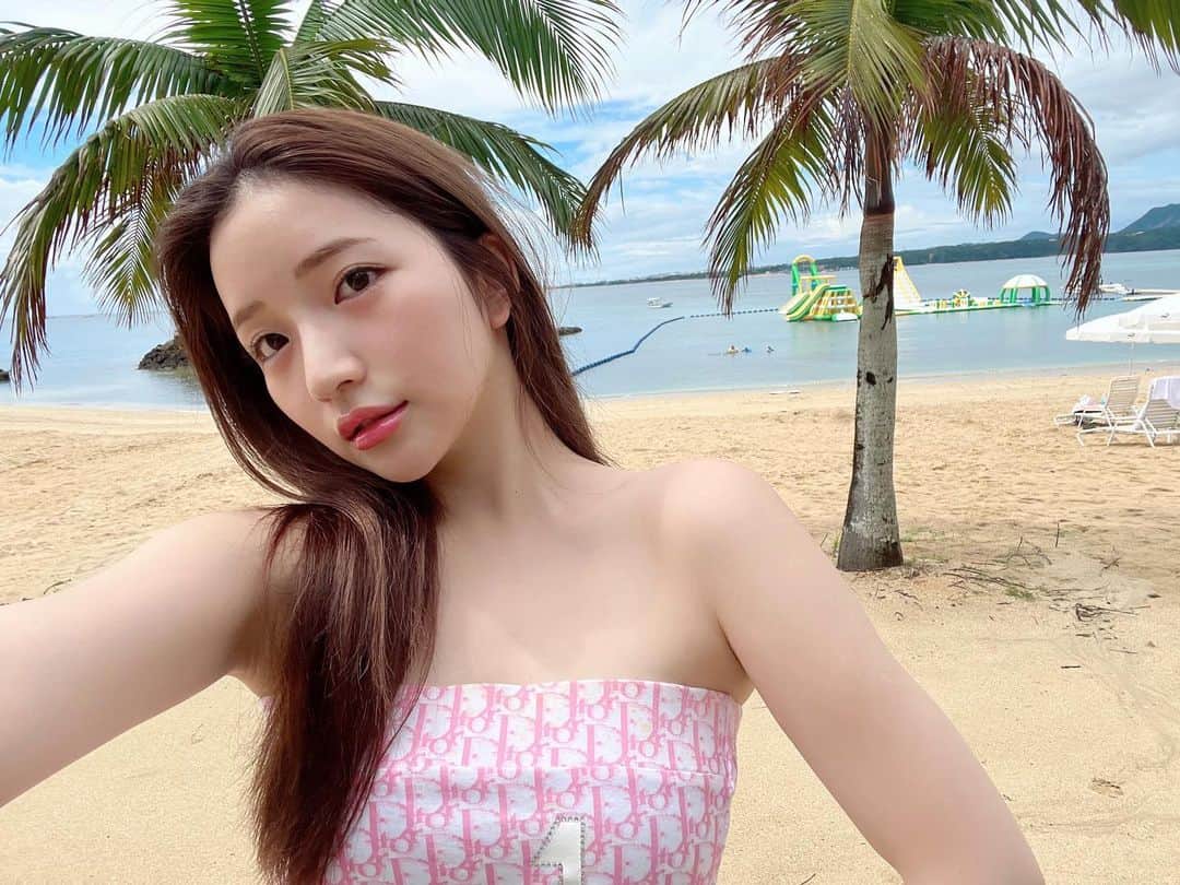 南りほのインスタグラム：「化粧もせずにずっとすっぴんで楽しんでる🐢🫶🏻🌴 夏の終わり〜」