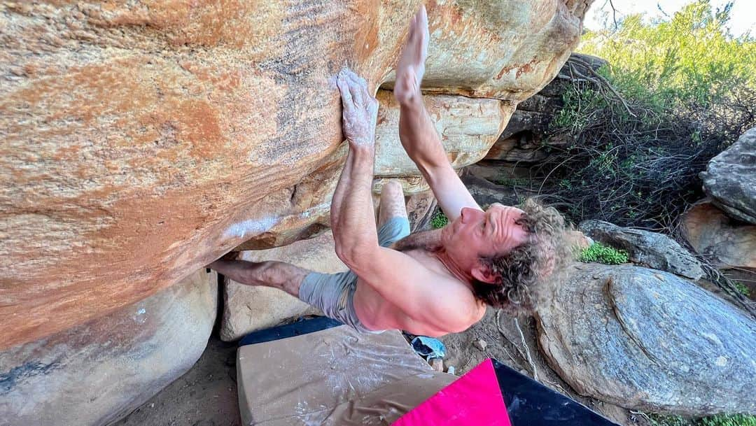 フレッド・二コルさんのインスタグラム写真 - (フレッド・二コルInstagram)「Thinking about my last trip to Southafrica. There was more traveling, more resting, recovering, but also a lot of beautiful climbs in between! #bouldering #rocklands」9月26日 20時14分 - fred_nicole