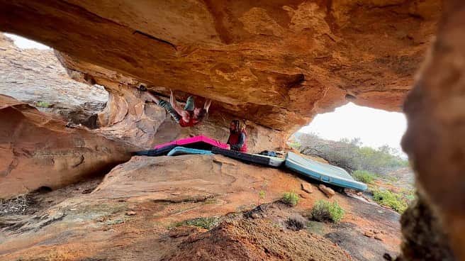 フレッド・二コルのインスタグラム：「Thinking about my last trip to Southafrica. There was more traveling, more resting, recovering, but also a lot of beautiful climbs in between! #bouldering #rocklands」