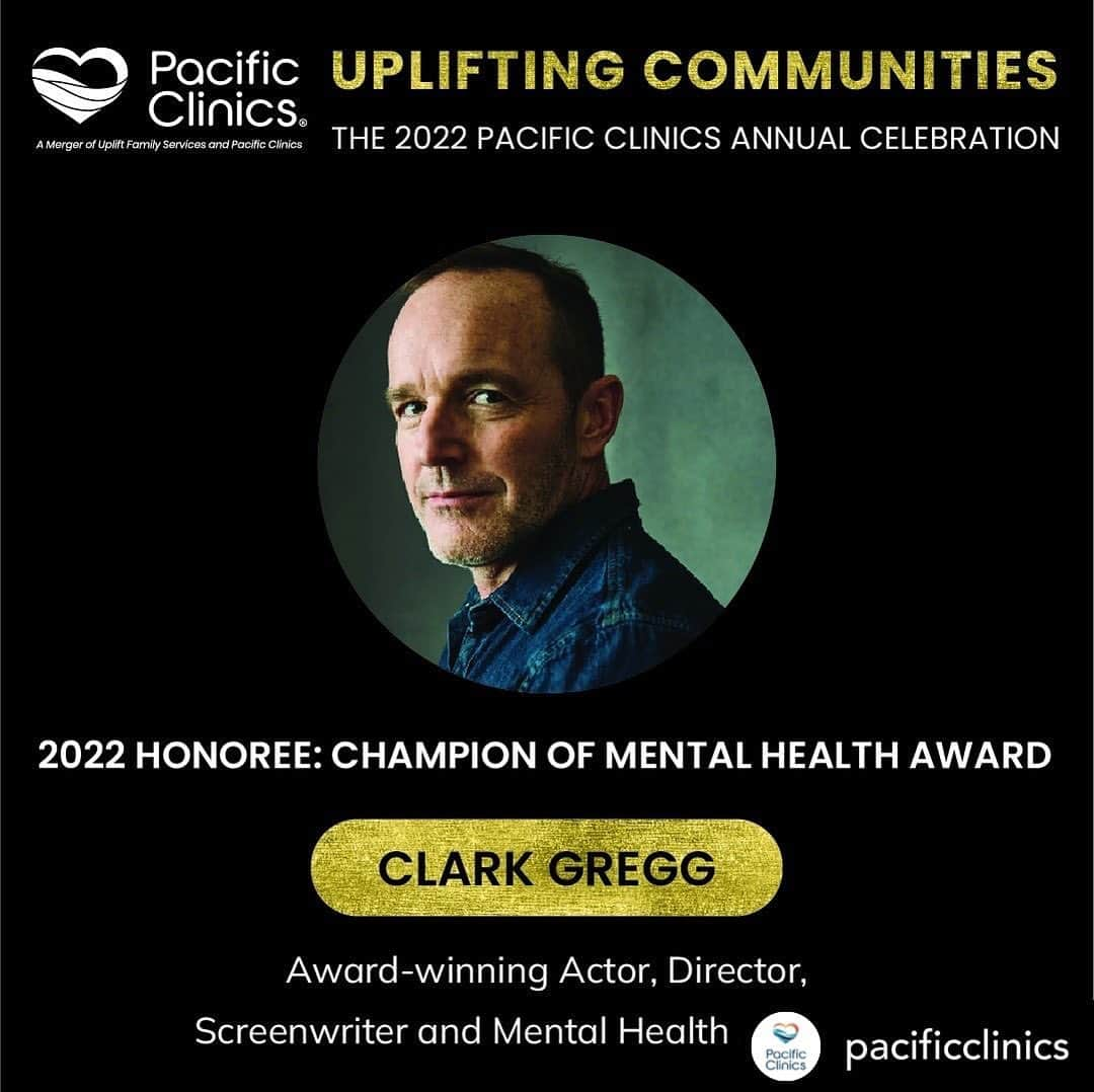 クラーク・グレッグのインスタグラム：「Humbled. Join us.  Repost @pacificclinics “We’re thrilled to be honoring Actor @clarkgregg with the 2022 Champion of Mental Health Award.   Gregg is best known for his role as Agent Coulson in Marvel movies, including The Avengers, Capital Marvel and Agents of S.H.I.E.L.D. What some may not know about him is that he is a proponent of mental health and has been vocal about his mental health journey.   Gregg also volunteered at Pacific Clinics, lending his voice and encouragement to our team who are dedicated to helping people each day.  It's not too late to purchase tickets for the Uplifting Communities: The 2022 Pacific Clinics Annual Celebration!  RSVP at our bio link. #CelebrateWithPC」