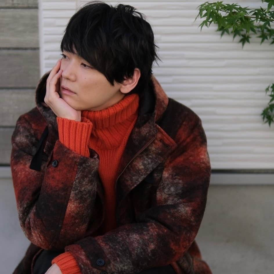 古川雄輝のインスタグラム：「■YUKI FURUKAWA Calendar  online salon LIMITED ■YUKI FURUKAWA Calendar 2023 Hand design Limited edition  【online salon】 https://lounge.dmm.com/detail/3468/  #古川雄輝 #yukifurukawa #calendar #2023」