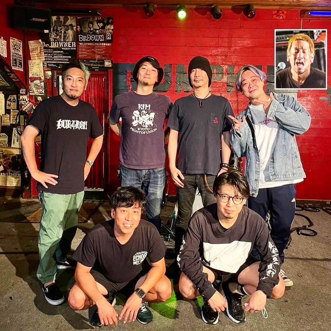 安野勇太のインスタグラム：「2022/9/25 HAWAIIAN6、25周年ツアー。昨日は横須賀かぼちゃ屋でStompin' Birdとでした。トム君やっちゃんと昔話に花が咲き、ホリにはラーメン屋の話を聞き実に有意義でありました。皆様ありがとうございました🔥」