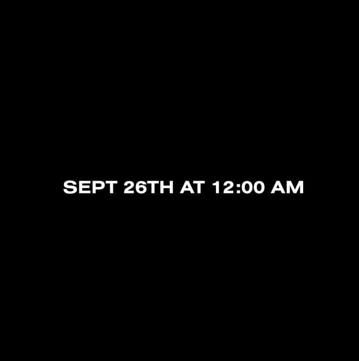 ビブロスのインスタグラム：「TODAY! SS23 Runway Digital Show  Monday, September 26th 12:00 PM CET  Watch it live on byblosbrand.com and cameramoda.it  #ByblosSS23 #ManuelFacchini #Watercrush」